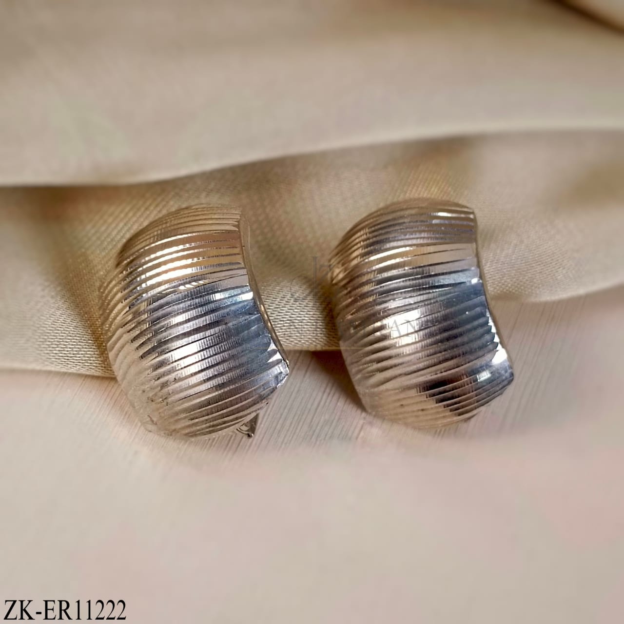 SILVER EARRINGS