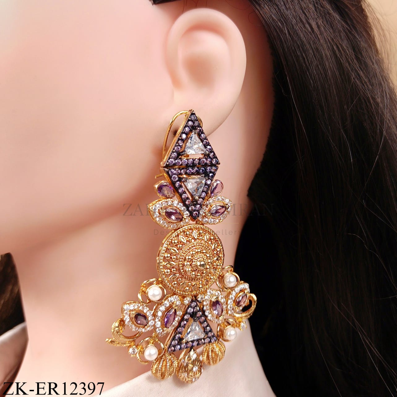 TRIANGLE EARRINGS