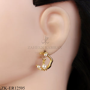 WAVY C SHAPE PEARLS EARRINGS