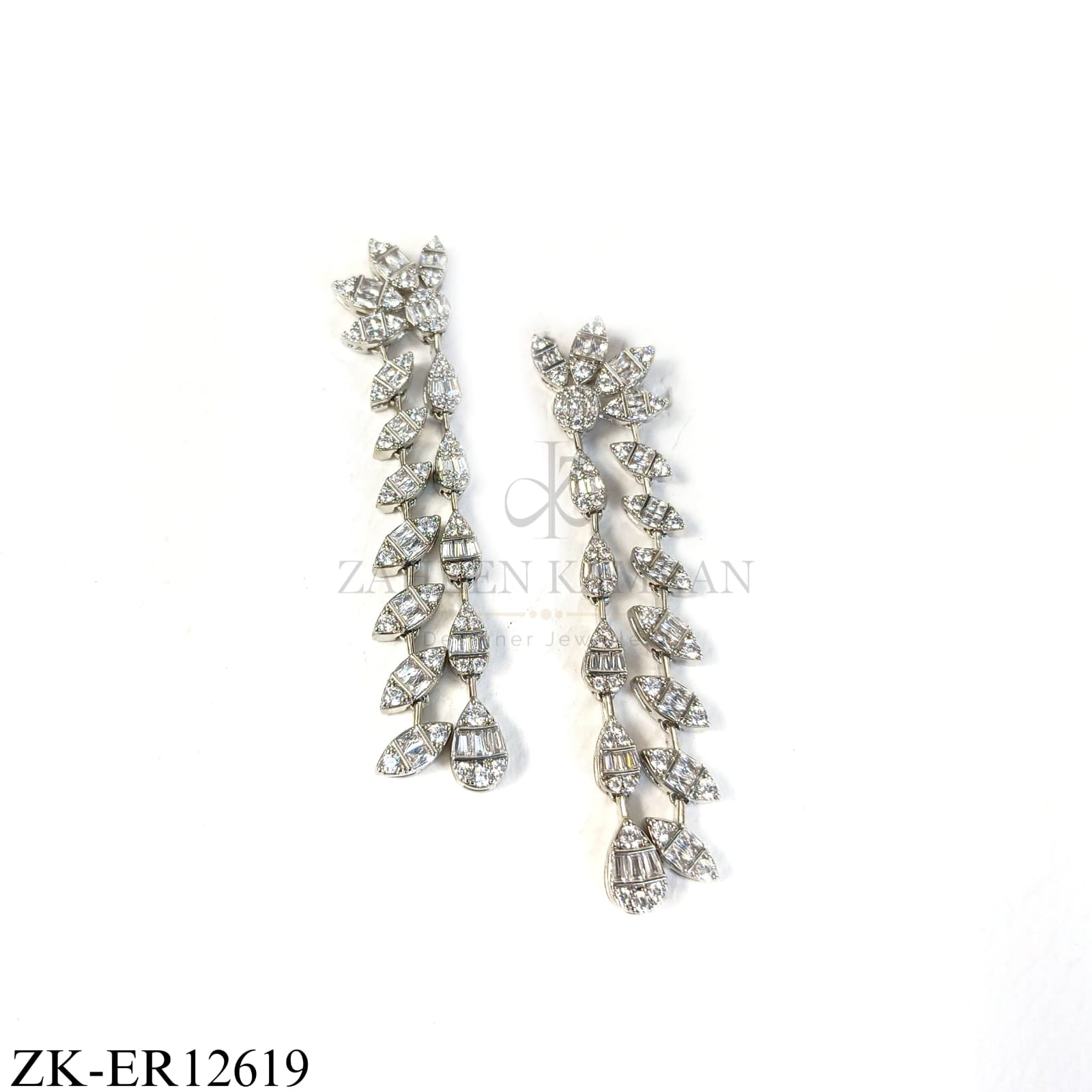 LONG LEAF-INSPIRED SILVER EARRINGS