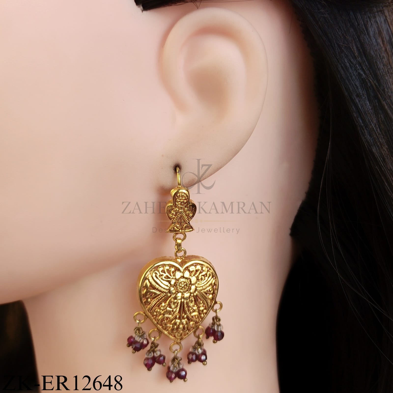 GOLD TONE HEART SHAPE EARRINGS