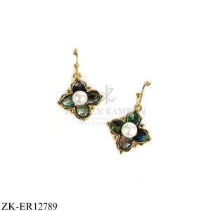 GOLD DUAL SHADE EARRINGS WITH PEARL CENTER