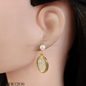 GOLDEN OVATE SMOOTH WHITE EARRINGS