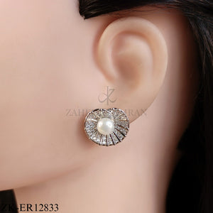 SILVER ROUND HALO PEARL CENTRE EARRINGS