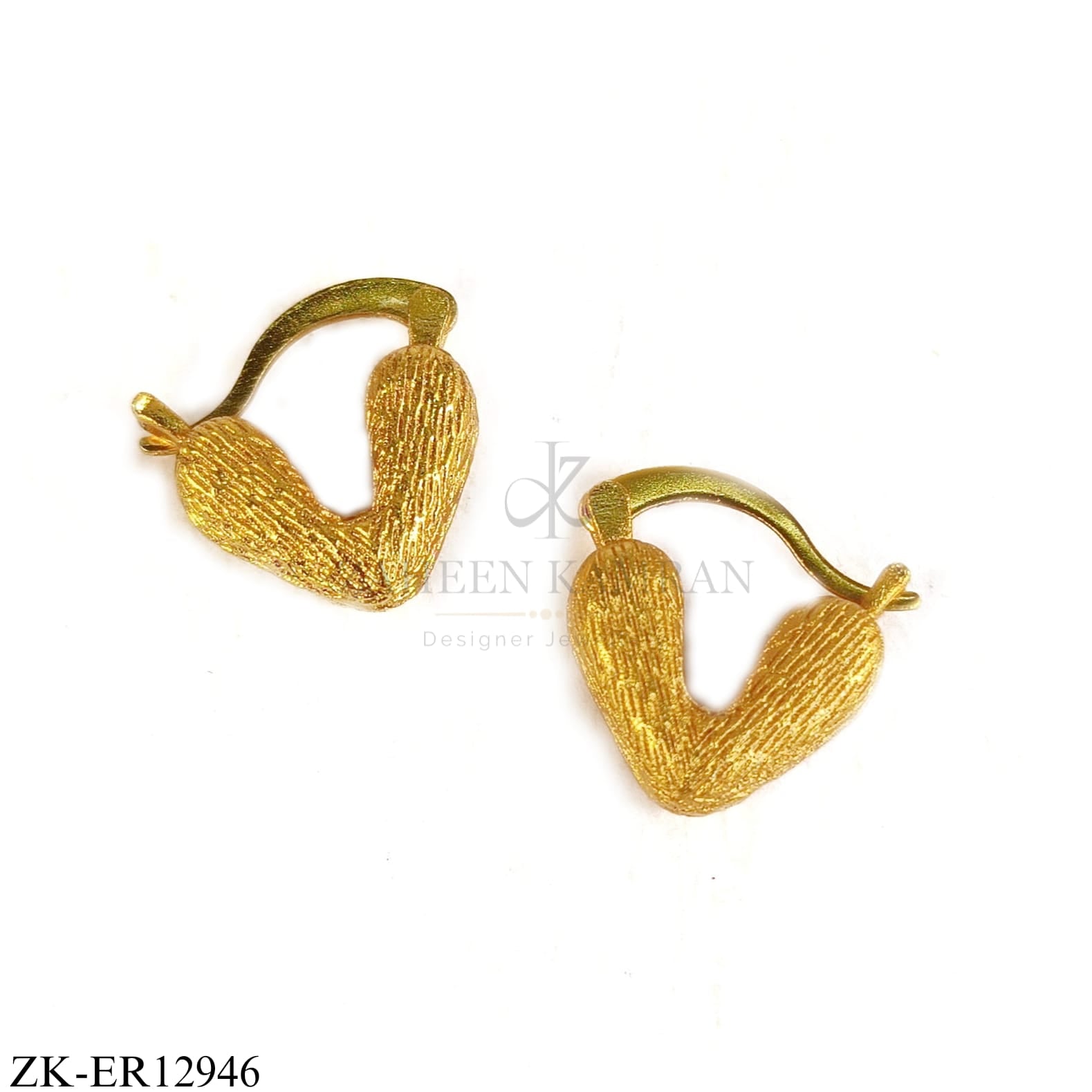HEART TEXTURED EARRINGS