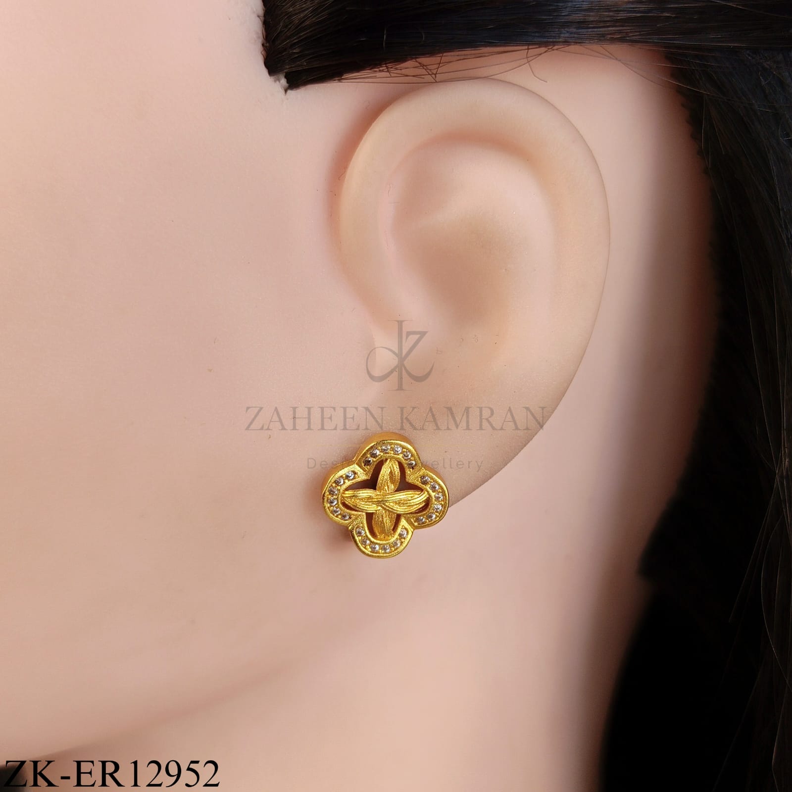GOLDEN CLOVER EARRINGS
