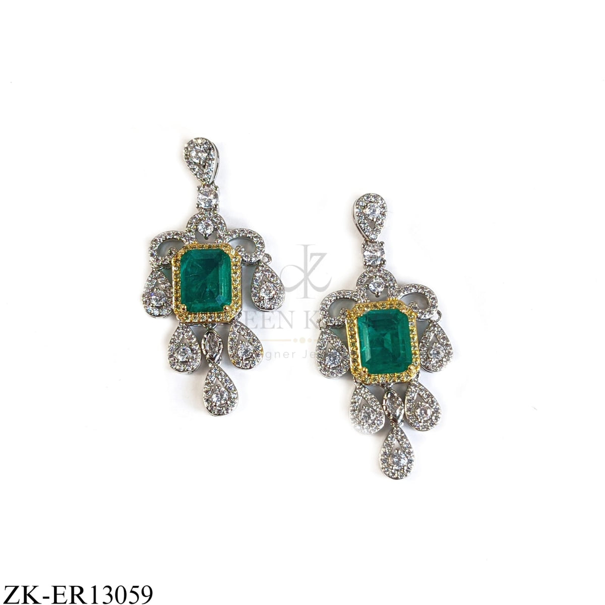 EMERALD DROP EARRINGS