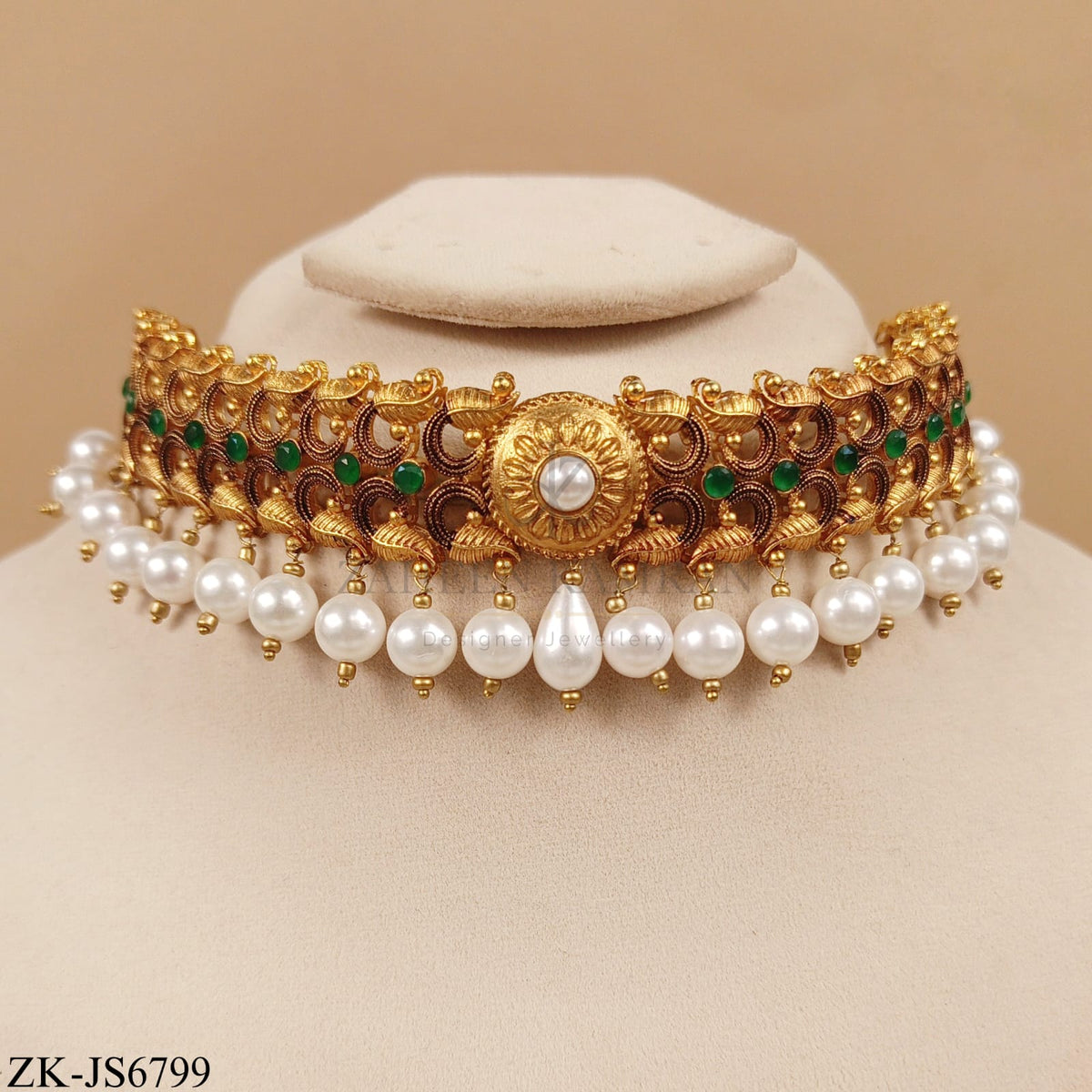 ANTIQUE EMERALD SET