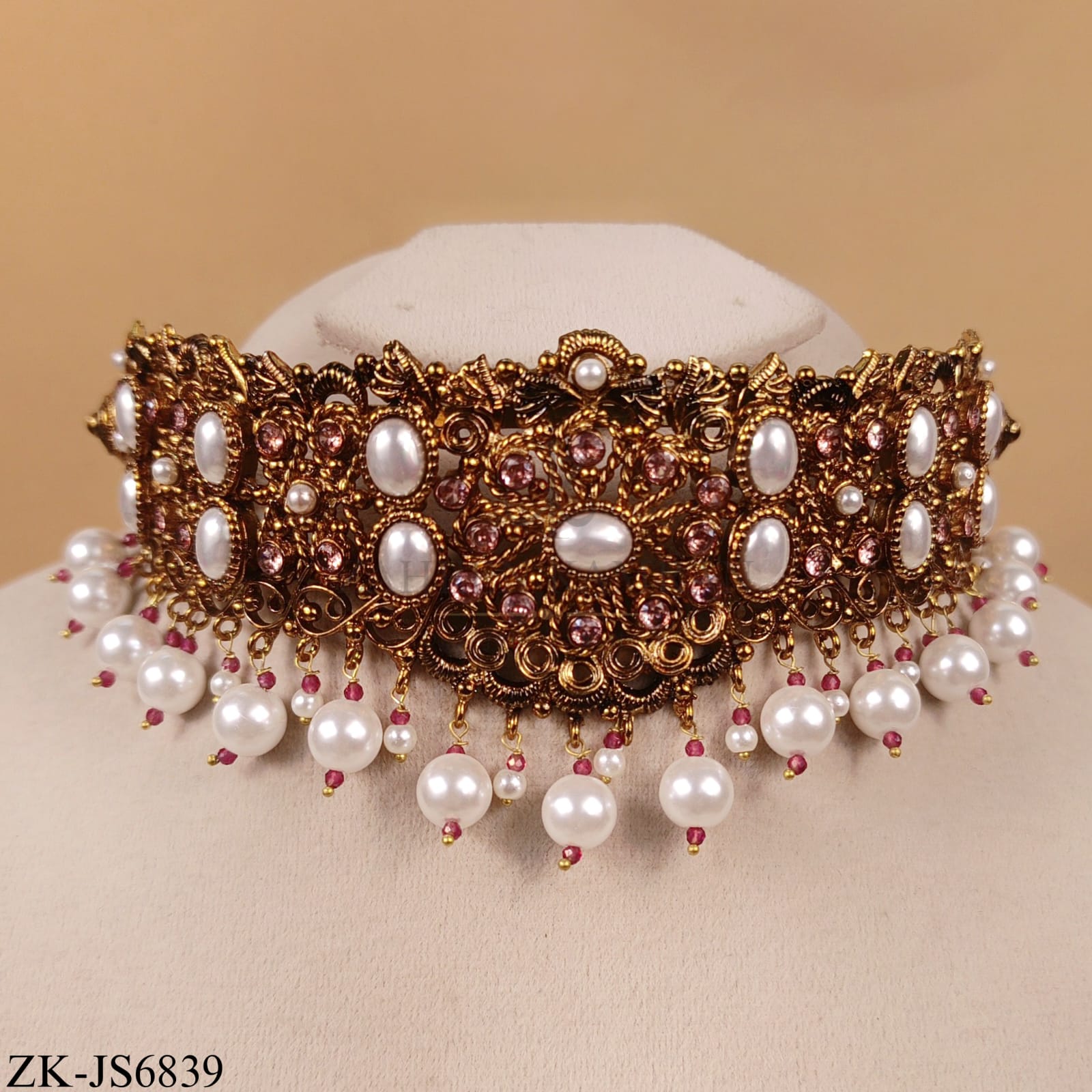 ANTIQUE PEARLS DAHLIA FLORAL SET