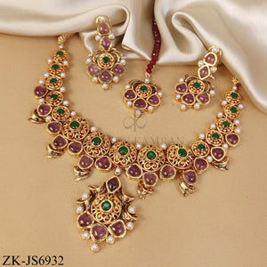 EMERALD CENTER WITH PEARLS PETAL DROPS SET