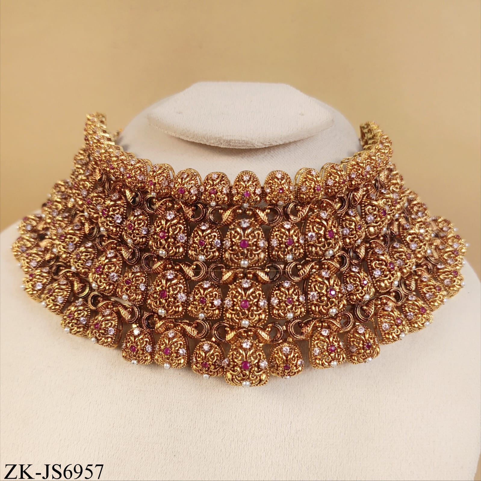 REGAL RUBY ANTIQUE BRIDAL SET