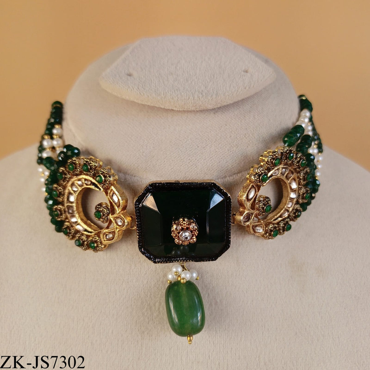 EMERALD SQUARE SET
