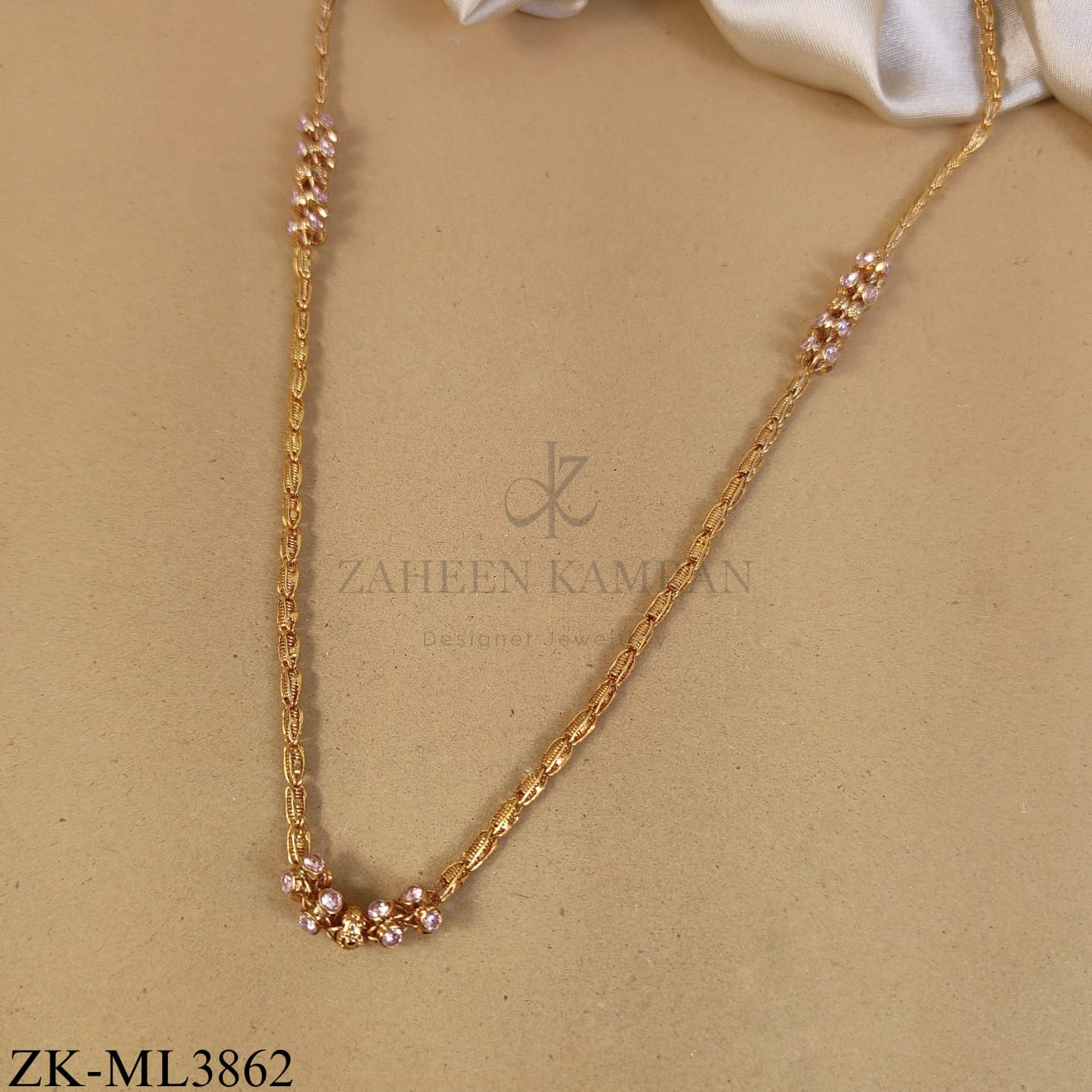 GOLDEN SLEEK MALA