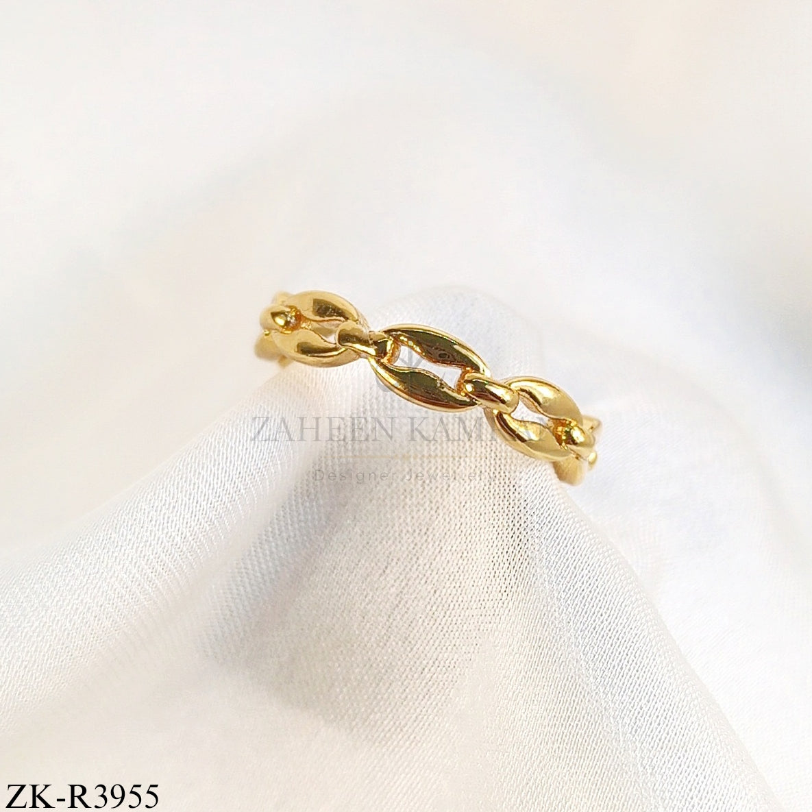 GOLDEN SMOOTH CHAIN LINK RING