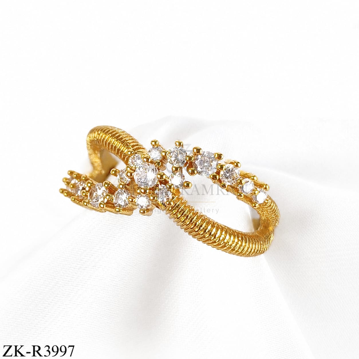 CROSS ZIRCONIAN RING