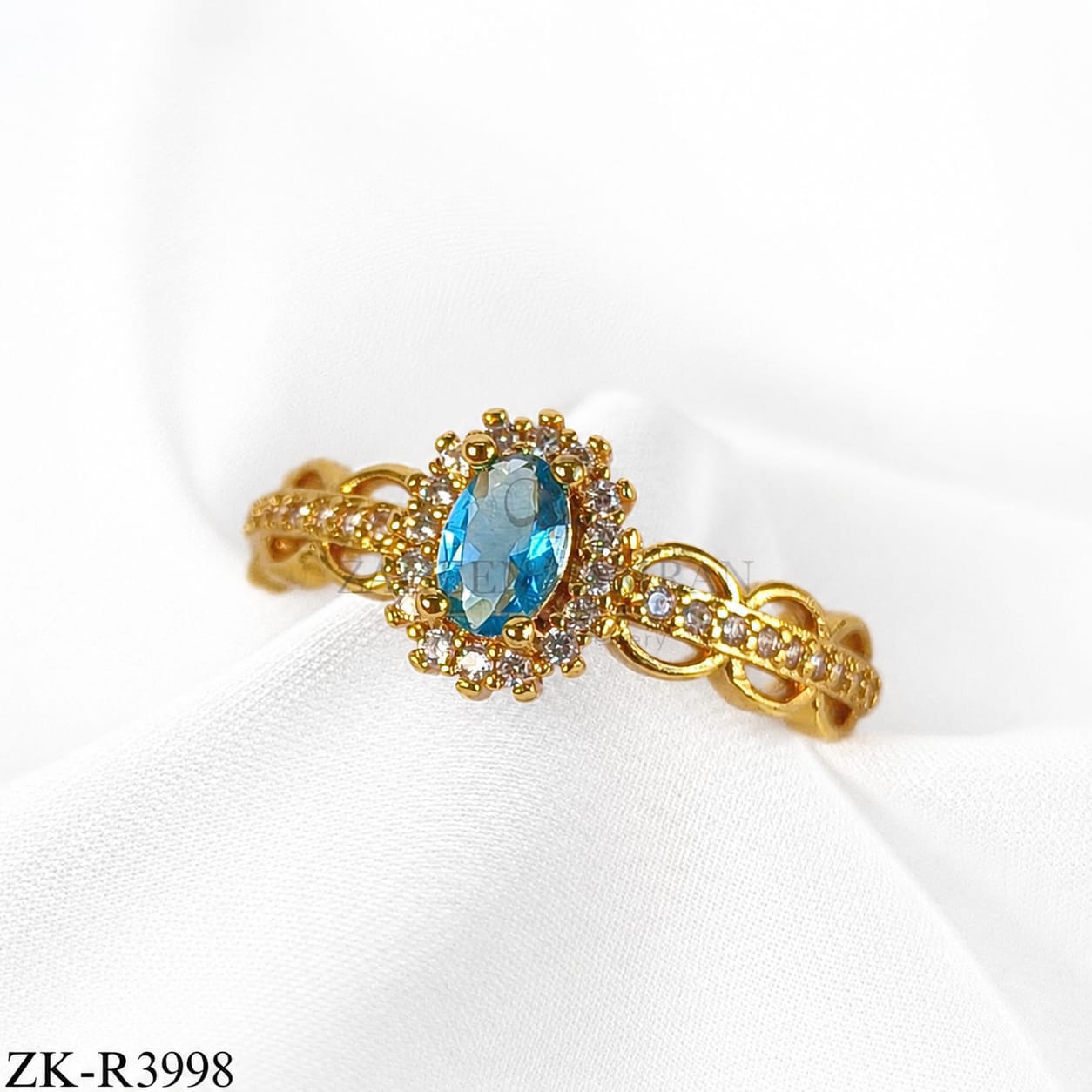 OVAL BLUE RING