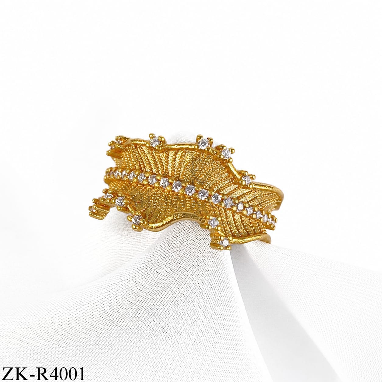 LEAFLET ZIRCONIAN RING – TEXTURED