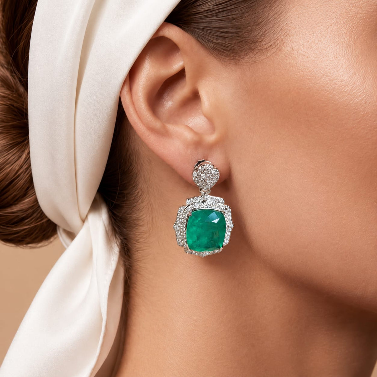 EMERALD GEMS EARRINGS