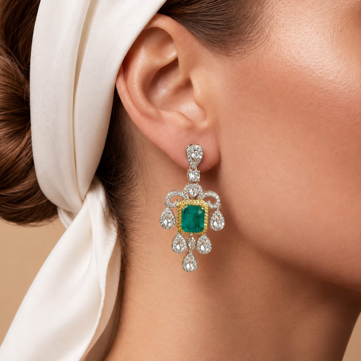 EMERALD DROP EARRINGS