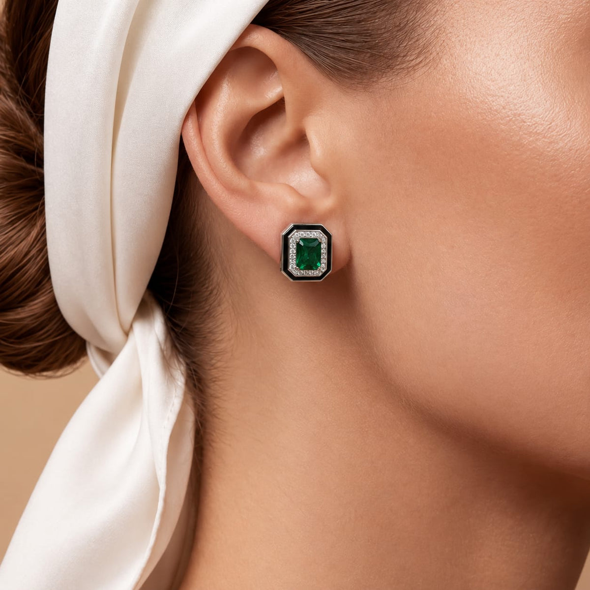 EMERALD BLACK TRIM EARRINGS