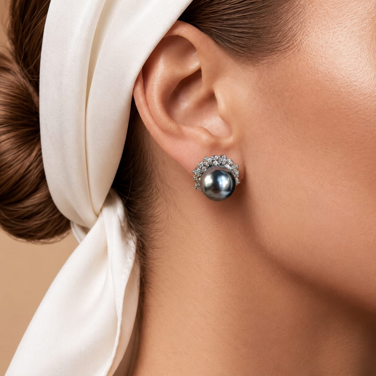 BIG GREY PEARL EARRINGS