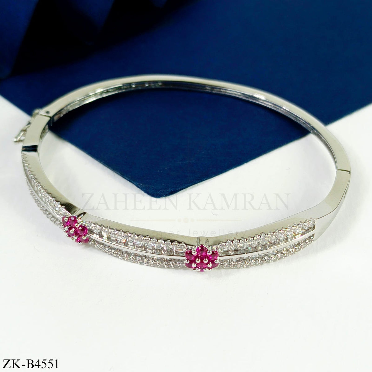 FLORA BANGLE