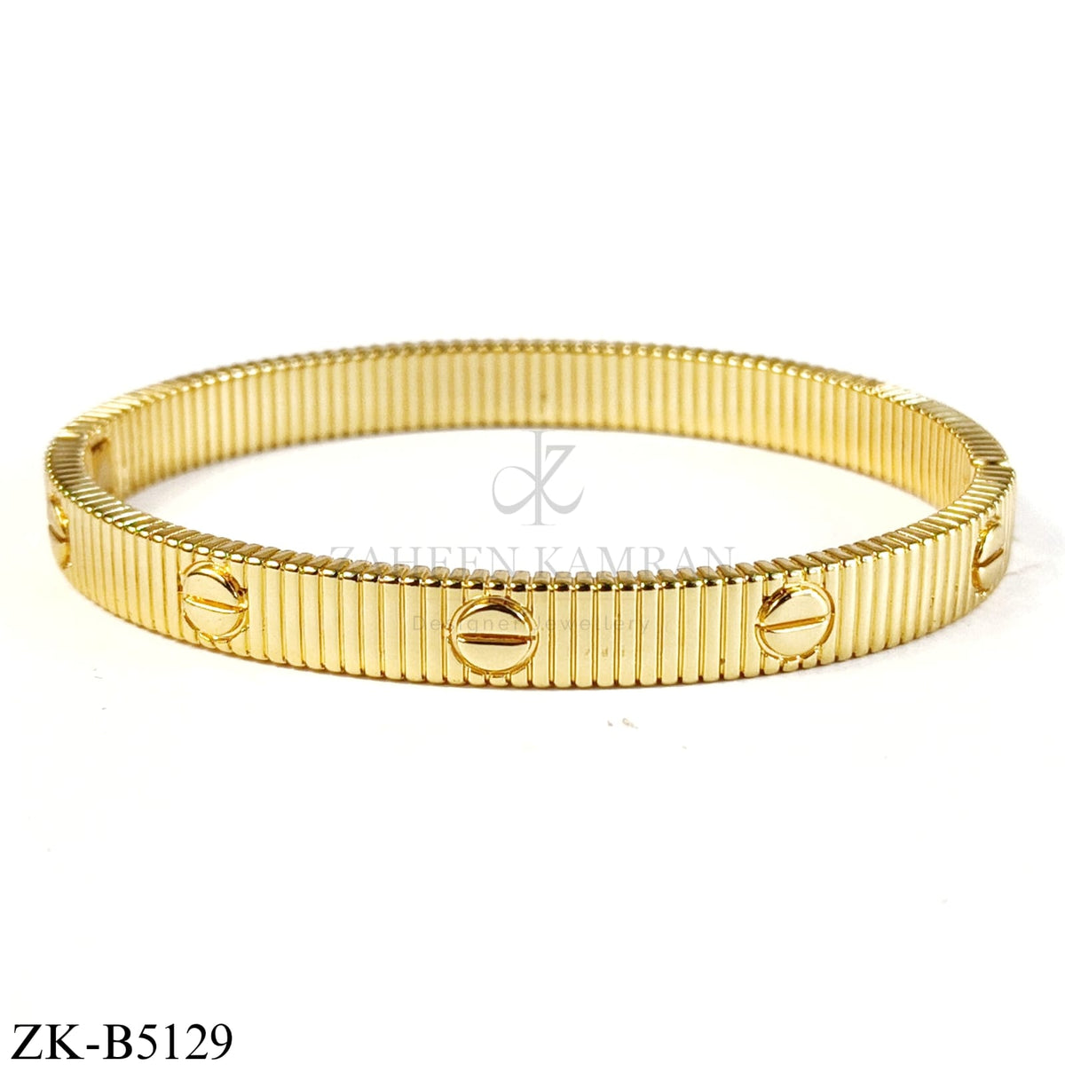 GOLDEN VERTICAL BANGLE