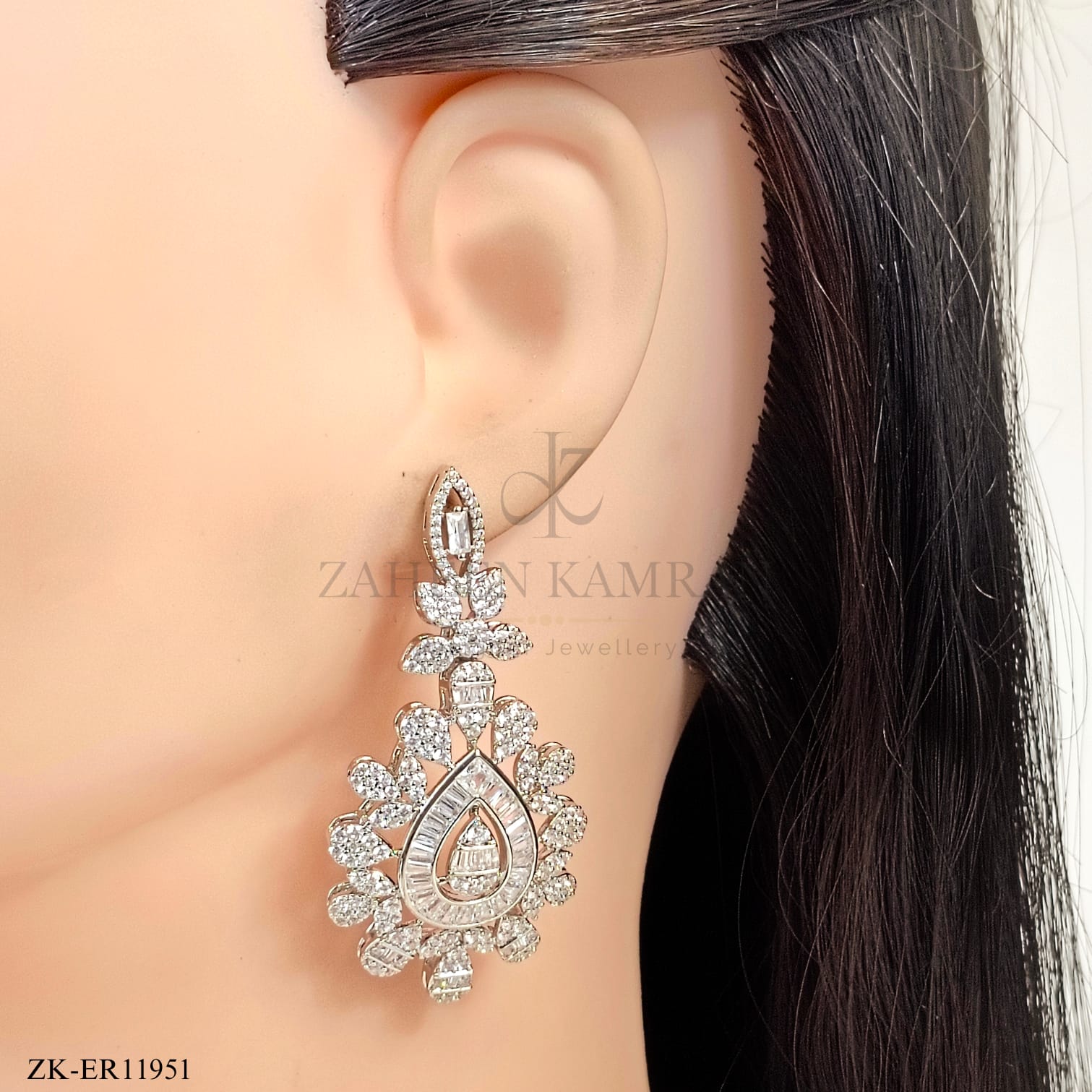 CUT STONES EARRINGS