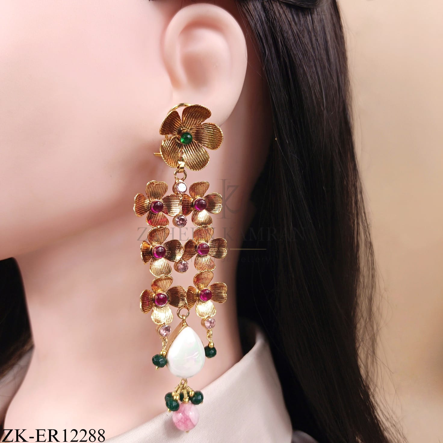 FLORAL MOTIFS EARRINGS