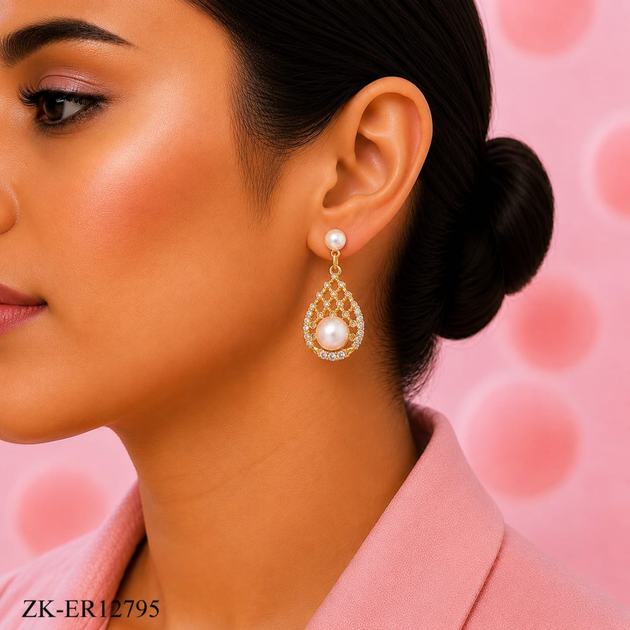 Net Pattern Pearl Earrings
