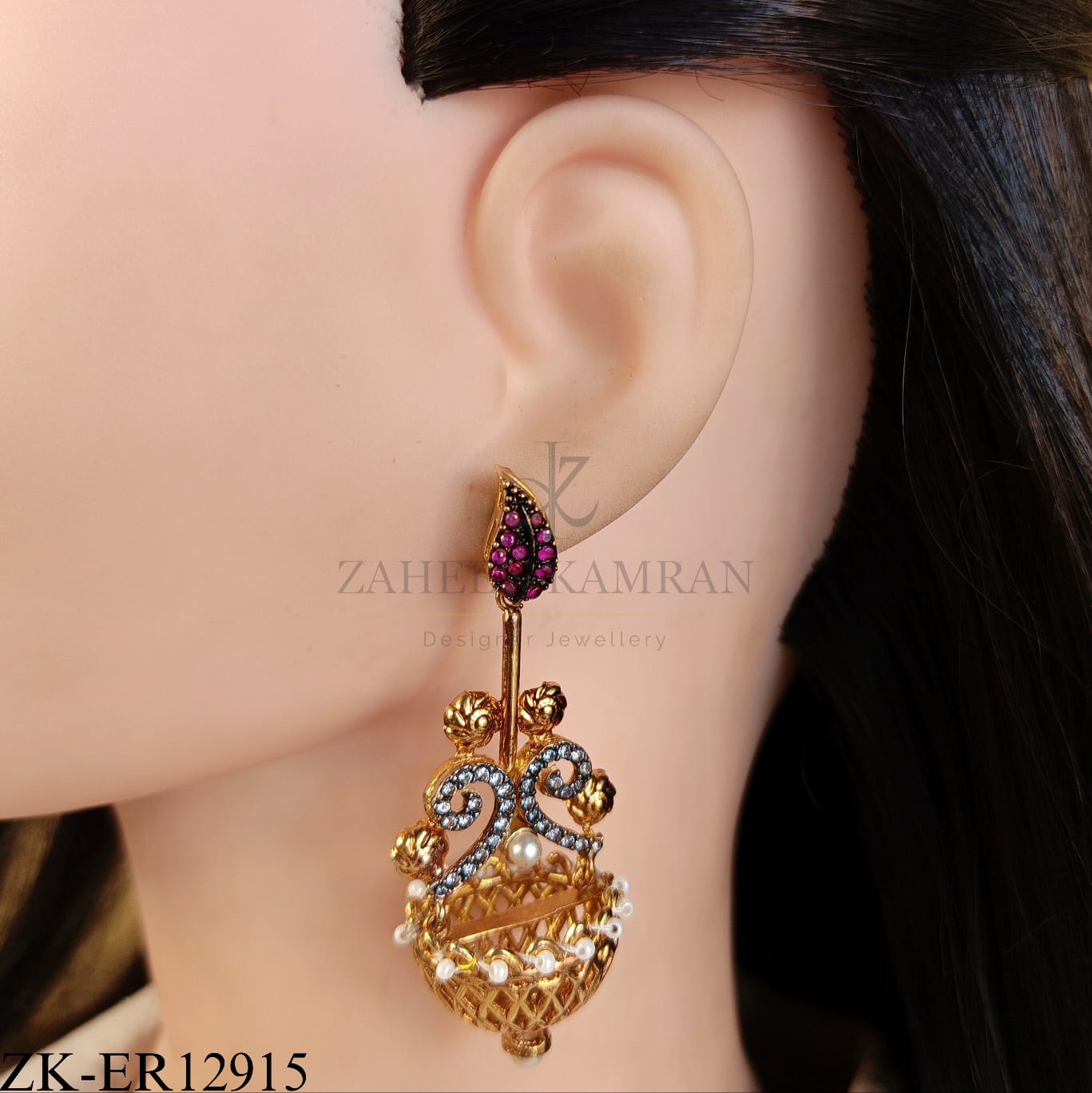 LEAF TOP EARRINGS