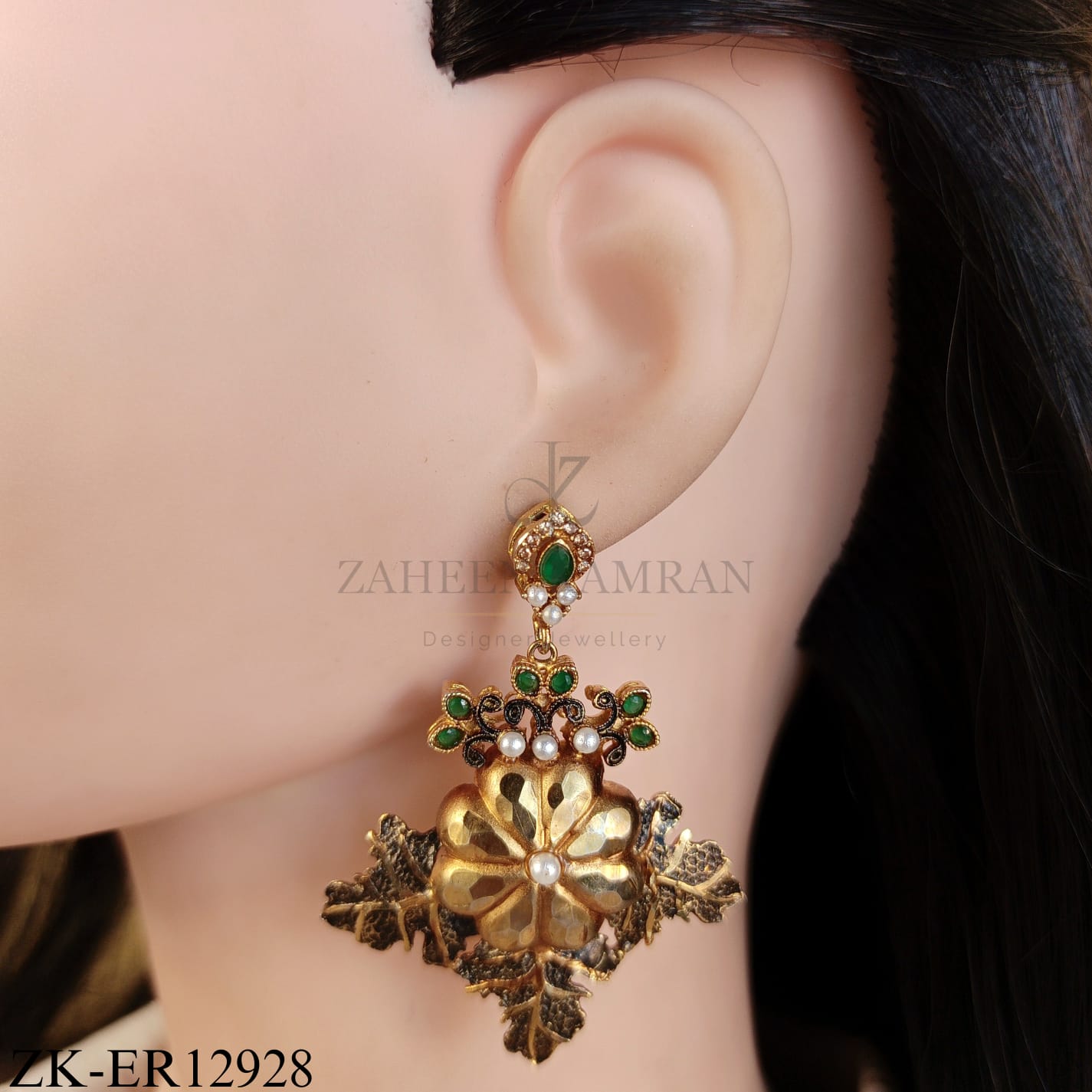 EMERALD FLORAL EARRINGS