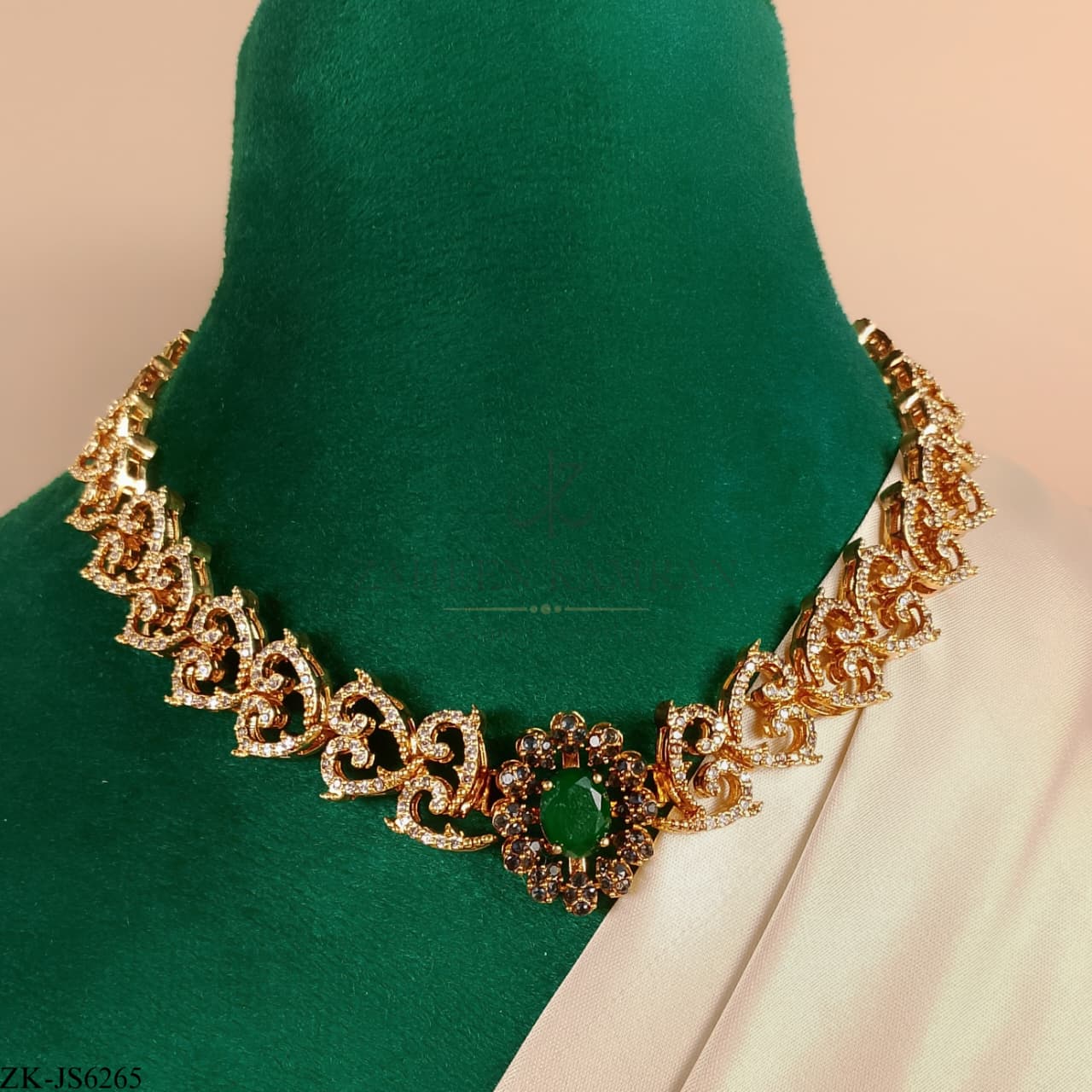 EMERALD SET