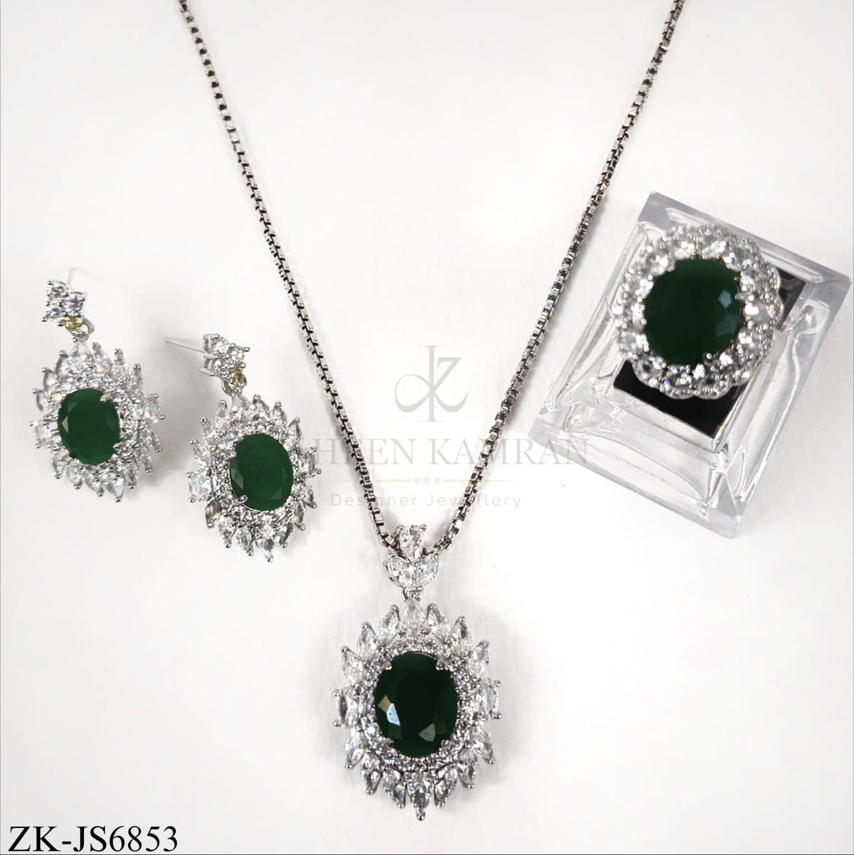 EMERALD SILVER PENDANT SET