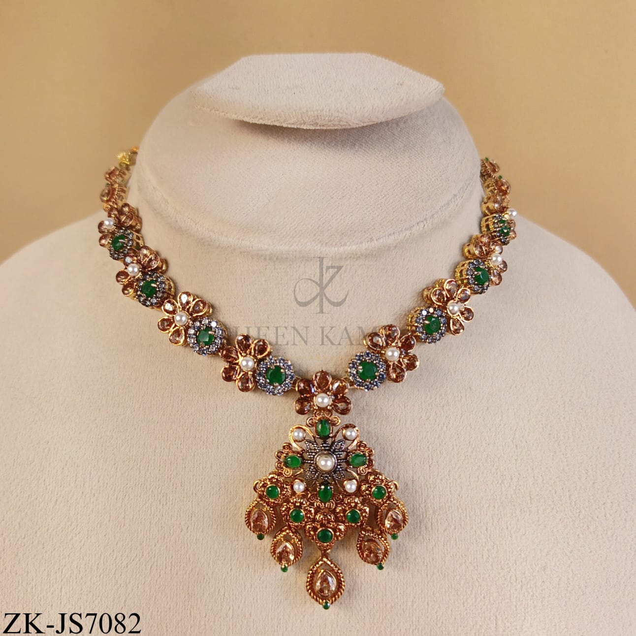 EMERALD CHAMPAGNE SET