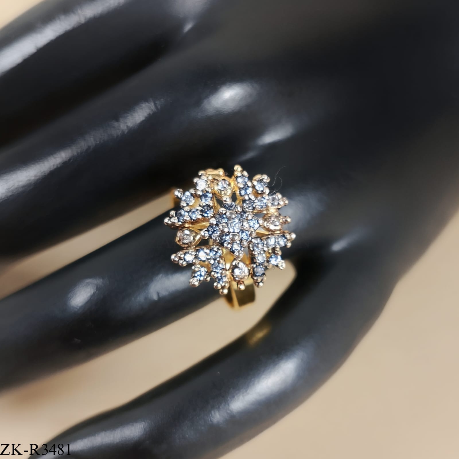 SMOKY STONES RING