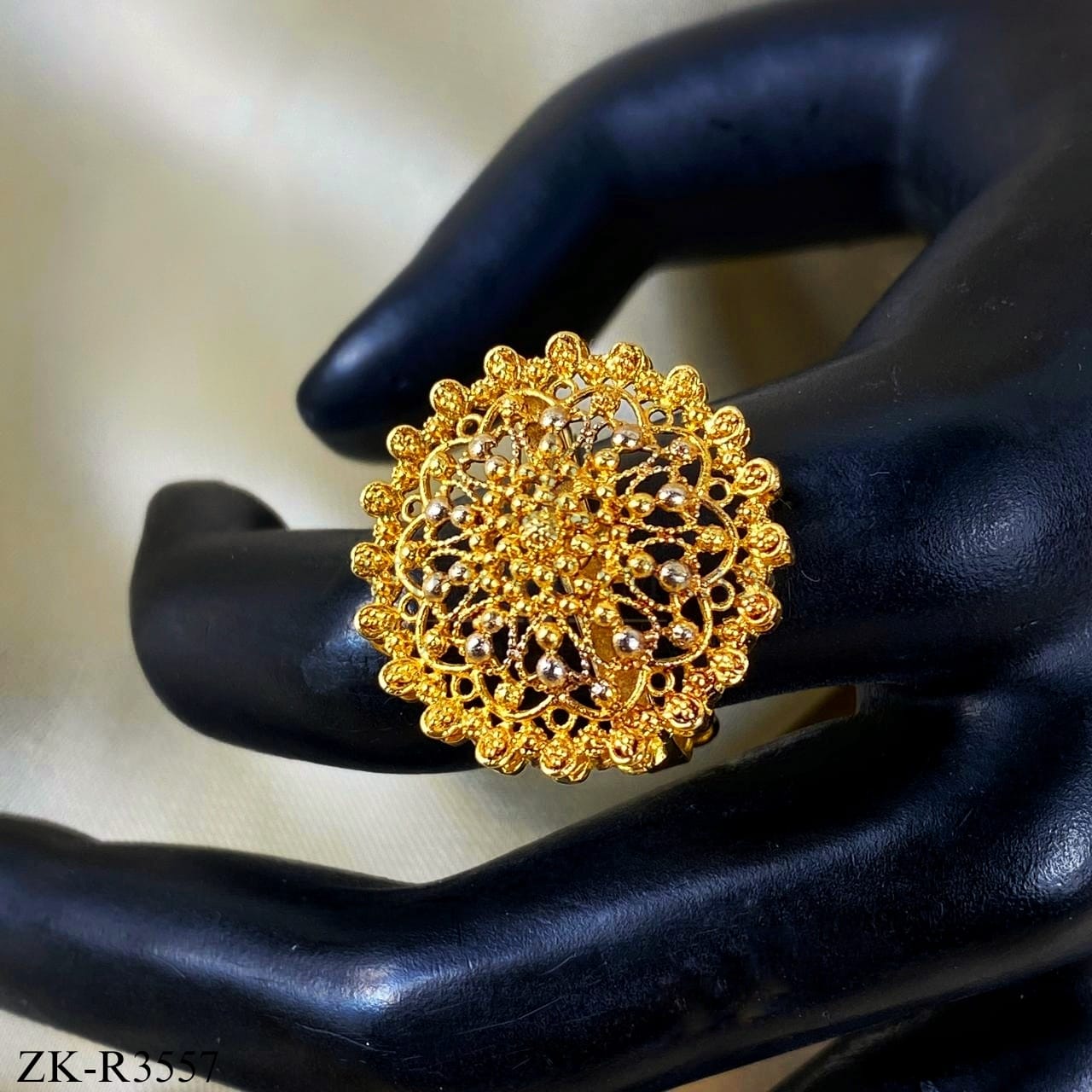 ANTIQUE FLORA RING