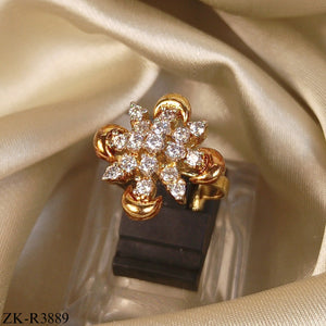 GOLDEN BLOOM PAVE RING