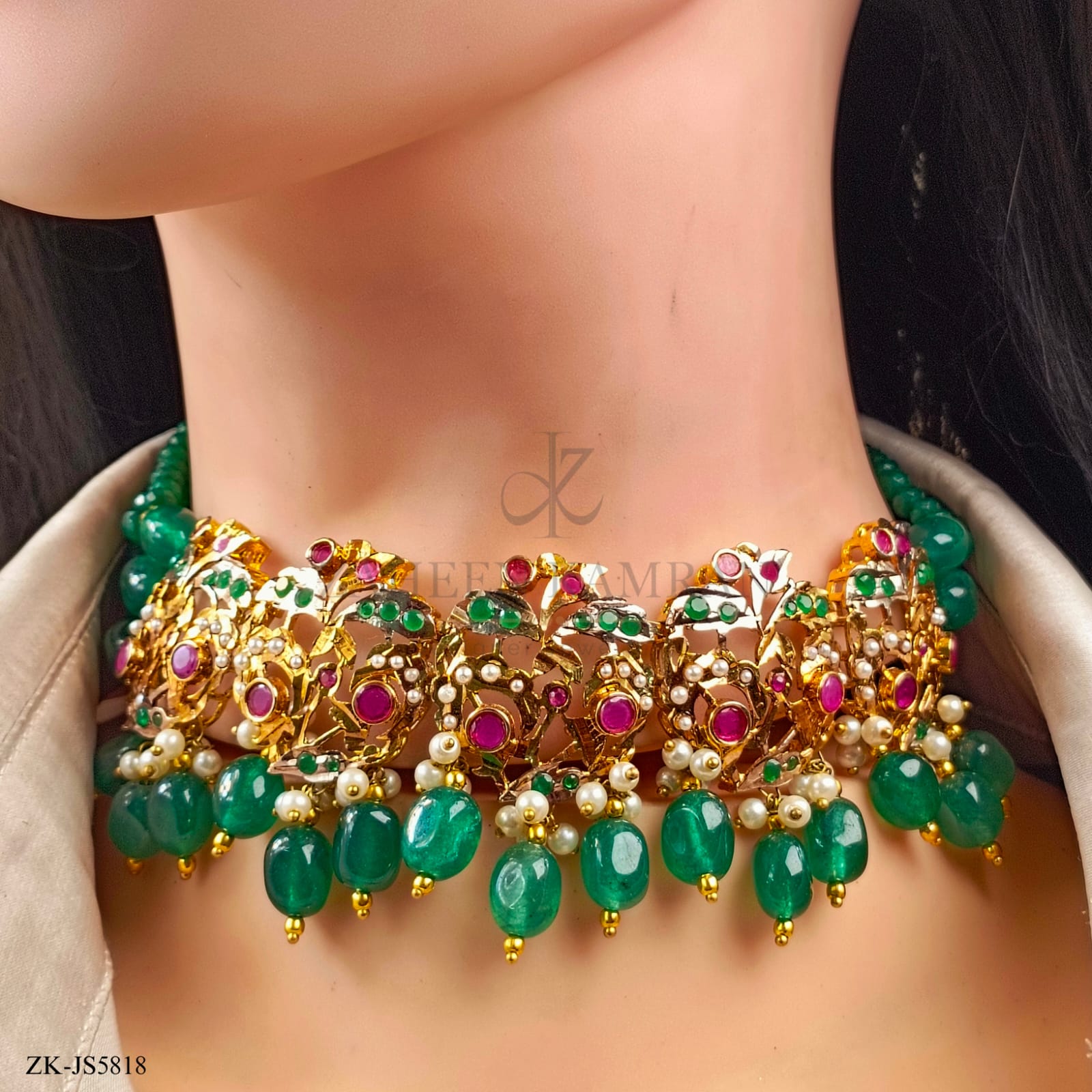 EMERALD SET