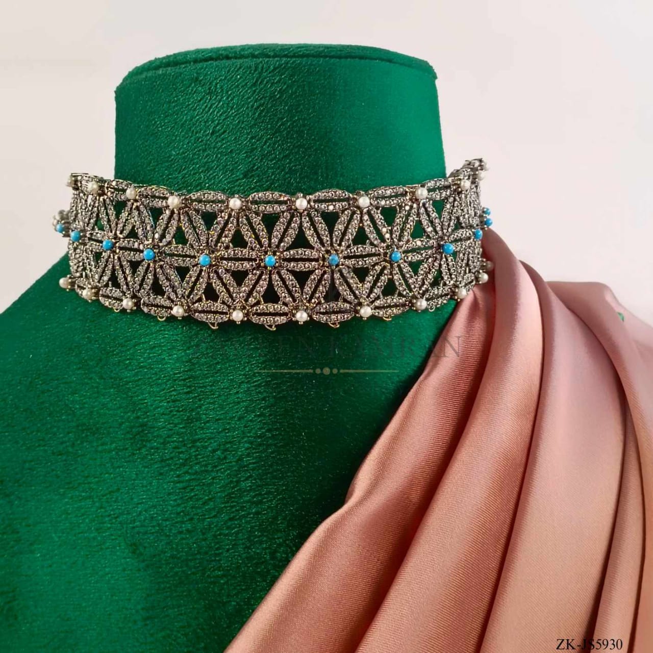 ZIRCONIAN SET