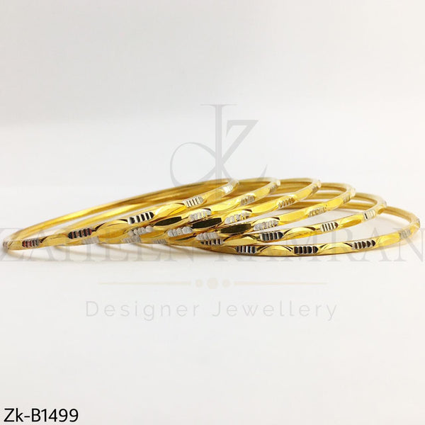 Gold thin bangles