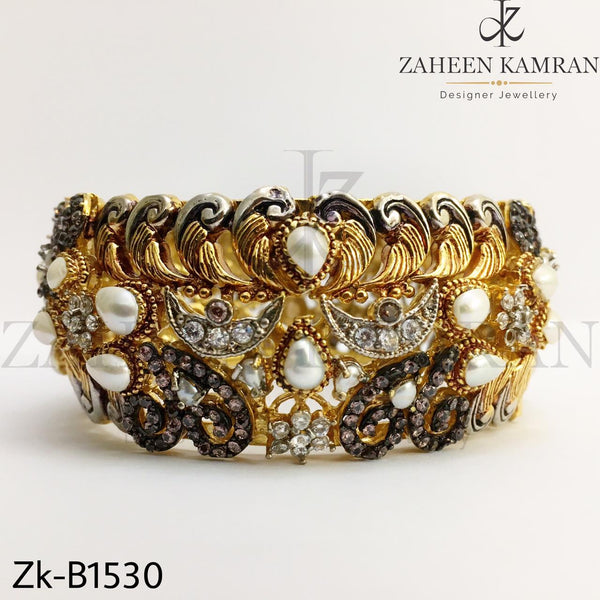 Gold Zirconia bangle