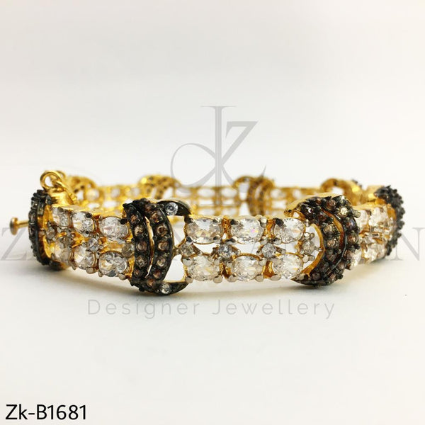 Stylish bangle