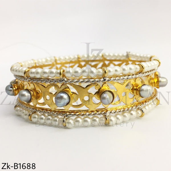 Cutwork bangle