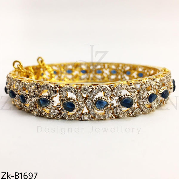 Zirconian sapphire bangle