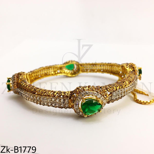 Emerald Zirconian bangle