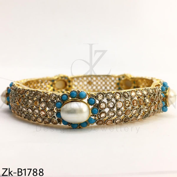 Feroza pearl bangle