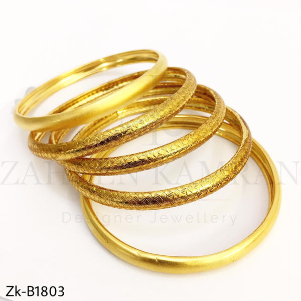 Thin bangles set