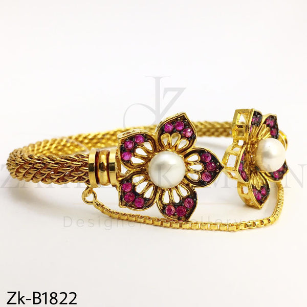 Flower twisted bangle