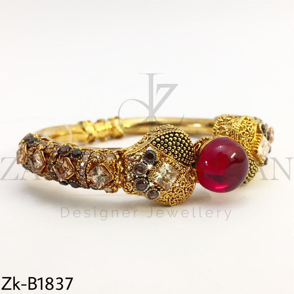 Stones studded bangle